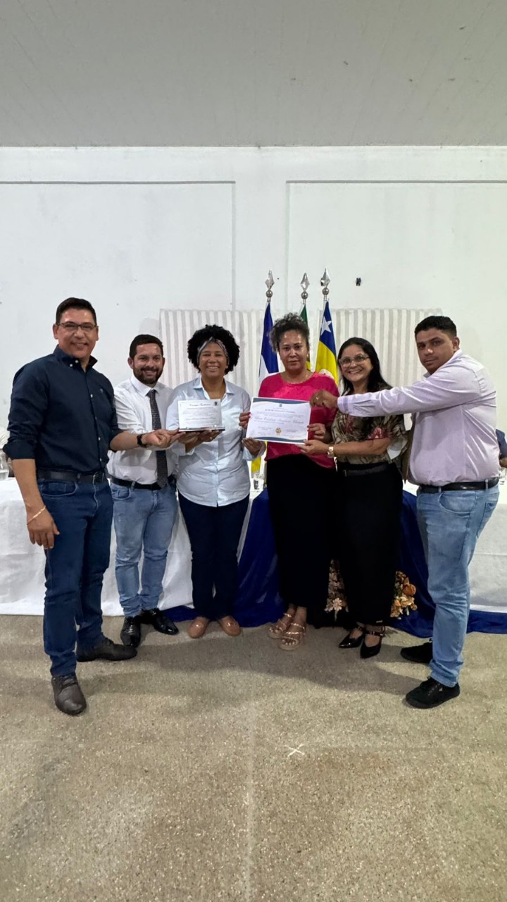 Deputada Sílvia Cristina recebe o título de cidadã honorária de São Felipe do Oeste