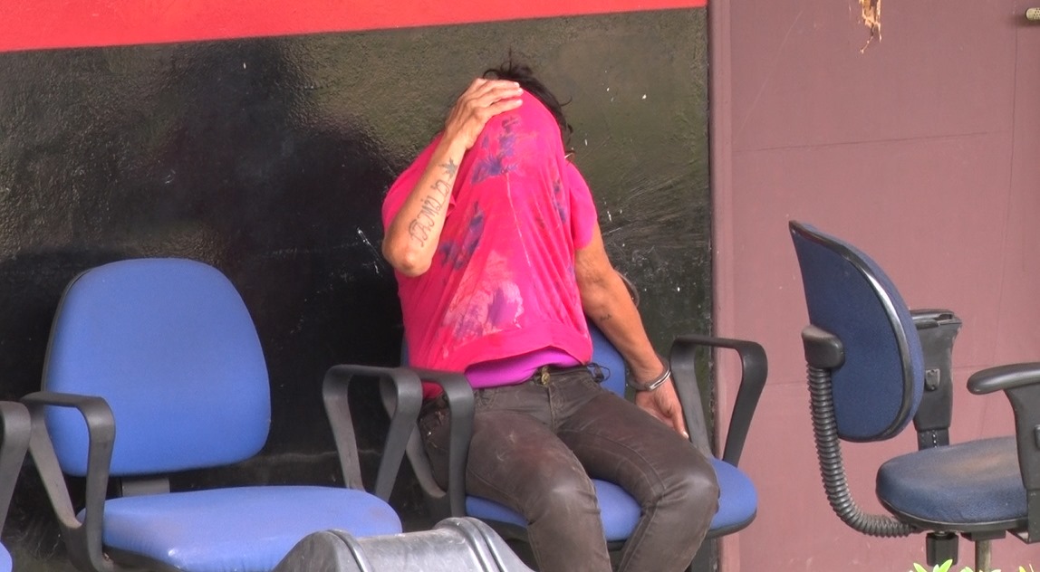 Três pessoas são presas em Cacoal após furto a loja de confecções e receptação de produtos