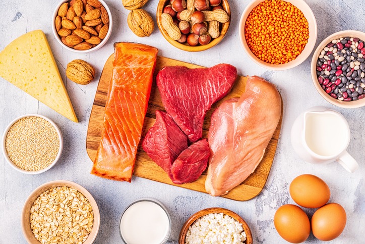 Como o consumo excessivo de proteína pode prejudicar seu corpo