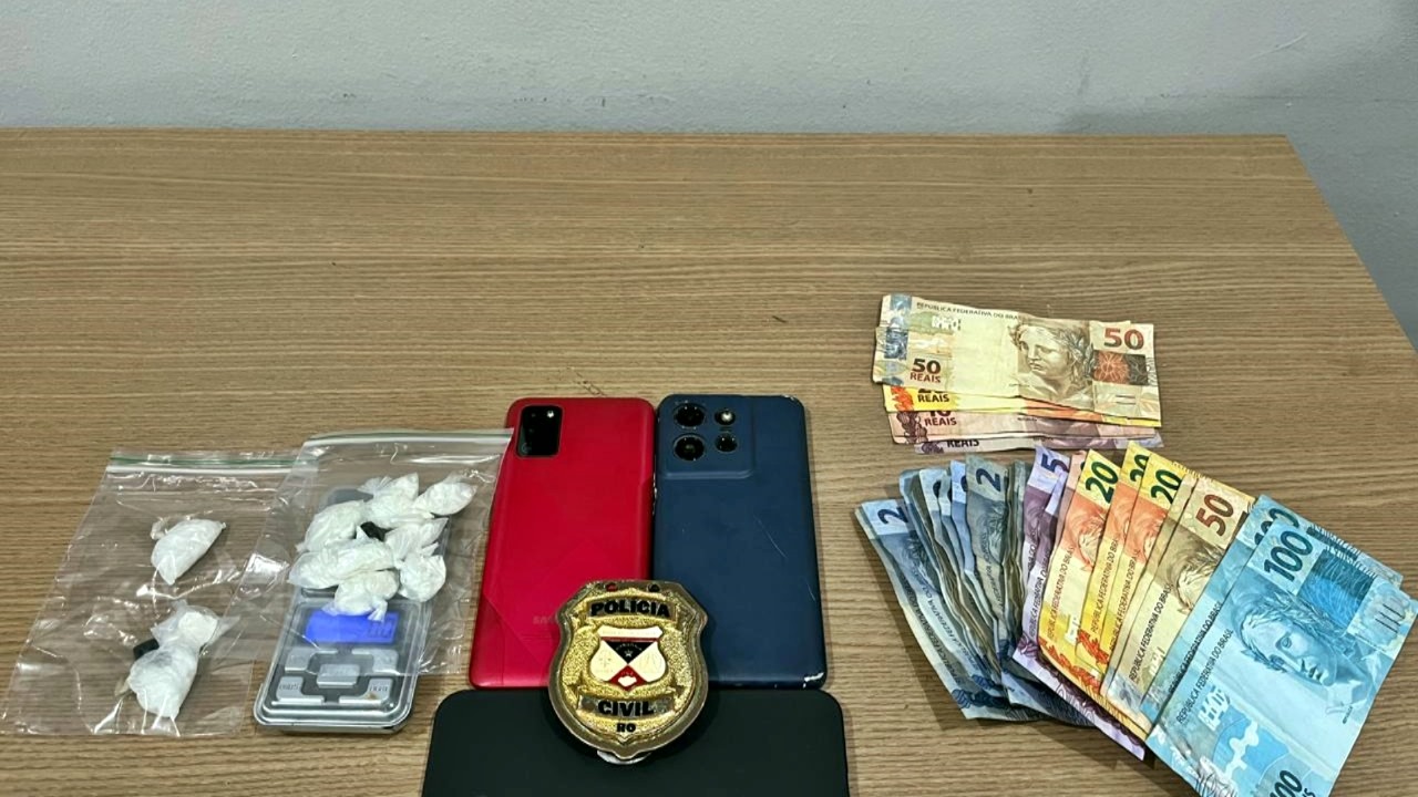 Operação da Polícia Civil cumpre mandados e prende mãe e filho suspeitos de envolvimento com o tráfico em Machadinho