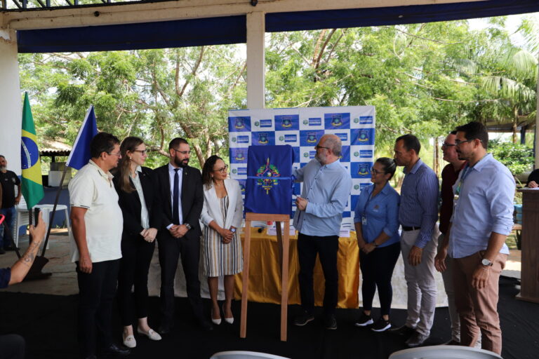 Fábrica de artefatos de concreto voltada à formação profissional e trabalho no sistema prisional é entregue pelo governo de RO