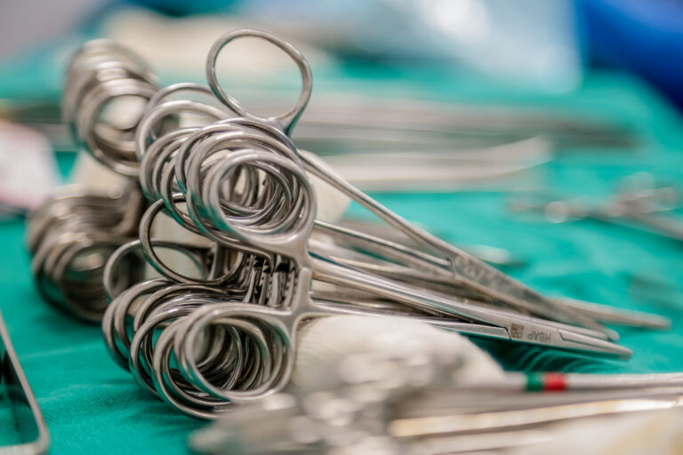 Transplante de pele é realizado em paciente com queimaduras graves no Hospital de Base Dr. Ary Pinheiro