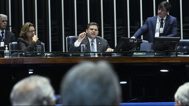 Crise à vista: Congresso reage à blindagem de ministros do STF