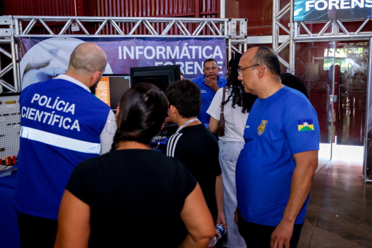 Tecnologias que desvendam crimes em Rondônia estão em exposição na Estrada de Ferro Madeira-Mamoré