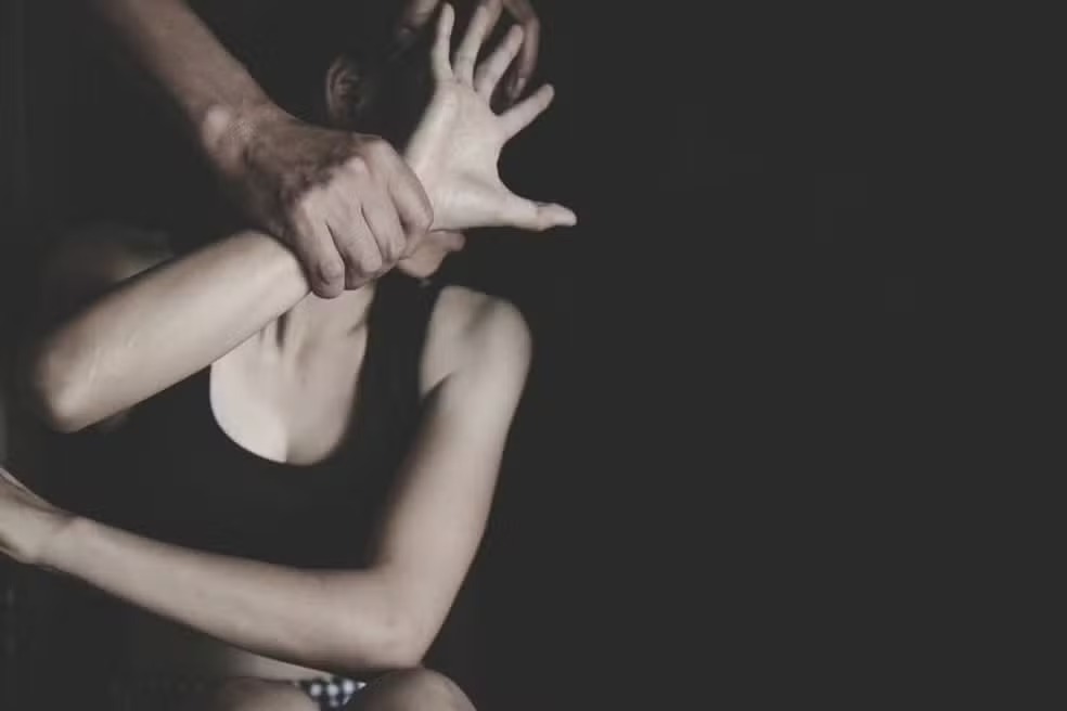 Mulher denuncia estupro em banheiro de bar em Porto Velho; suspeito é preso