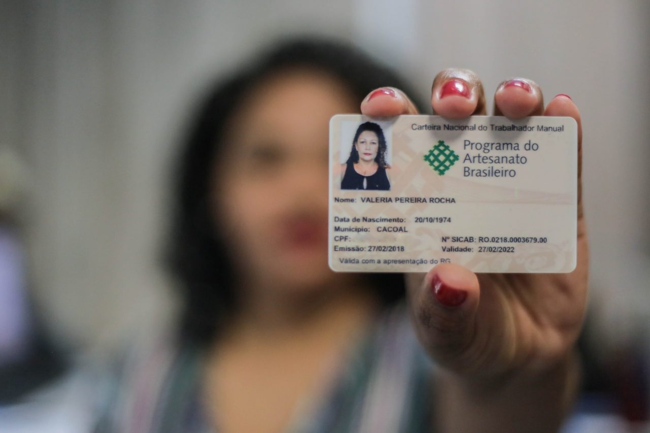 Programa do artesanato do Estado convoca artesãos em Cacoal para regularização profissional