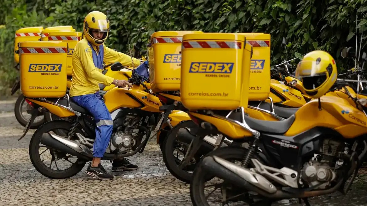 Correios podem ficar sem pagar 13º sem socorro do Tesouro