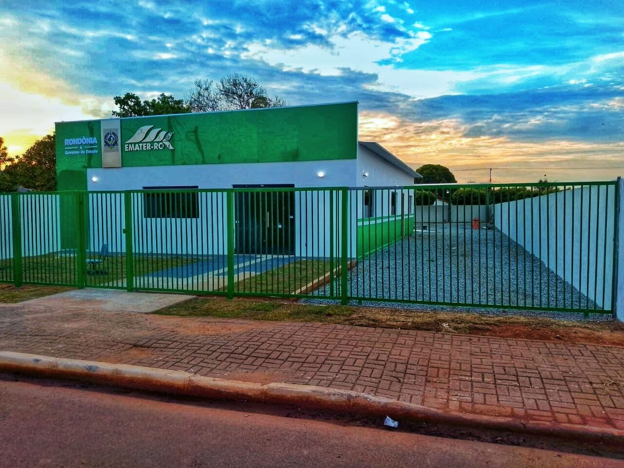 Governo de RO entrega novo escritório local da Emater-RO em Itapuã do Oeste revitalizado e modernizado