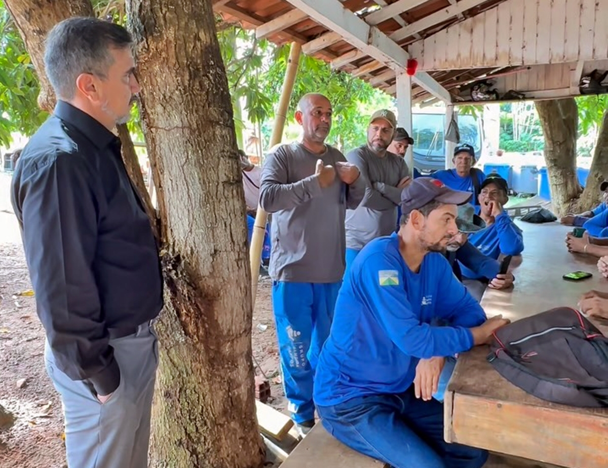 Amarilson Carvalho acompanha denúncia de atraso no 13º salário de trabalhadores terceirizados em Cacoal