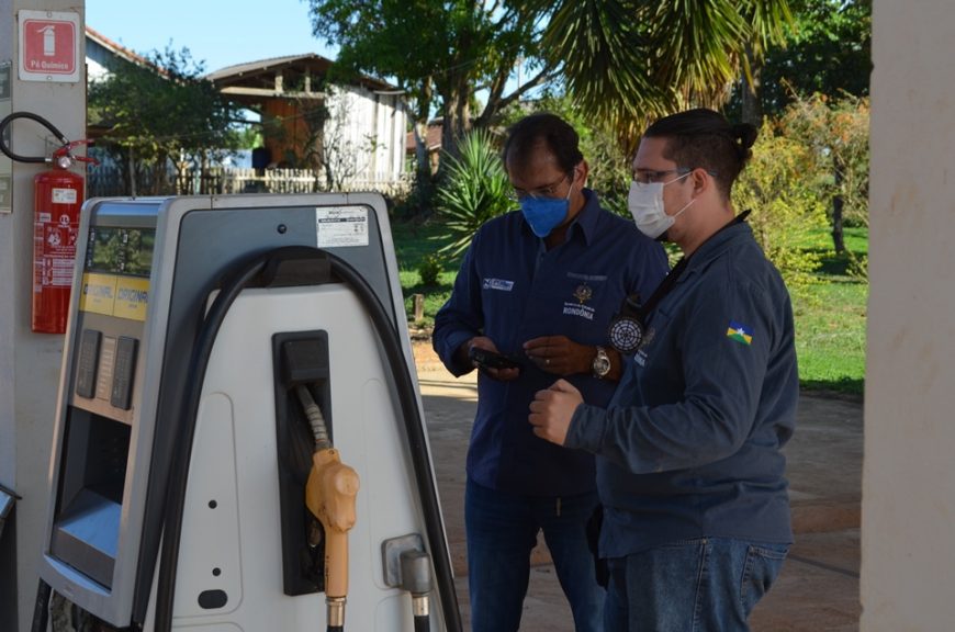 Ipem atesta irregularidades em lacres de bombas de combustíveis de Theobroma
