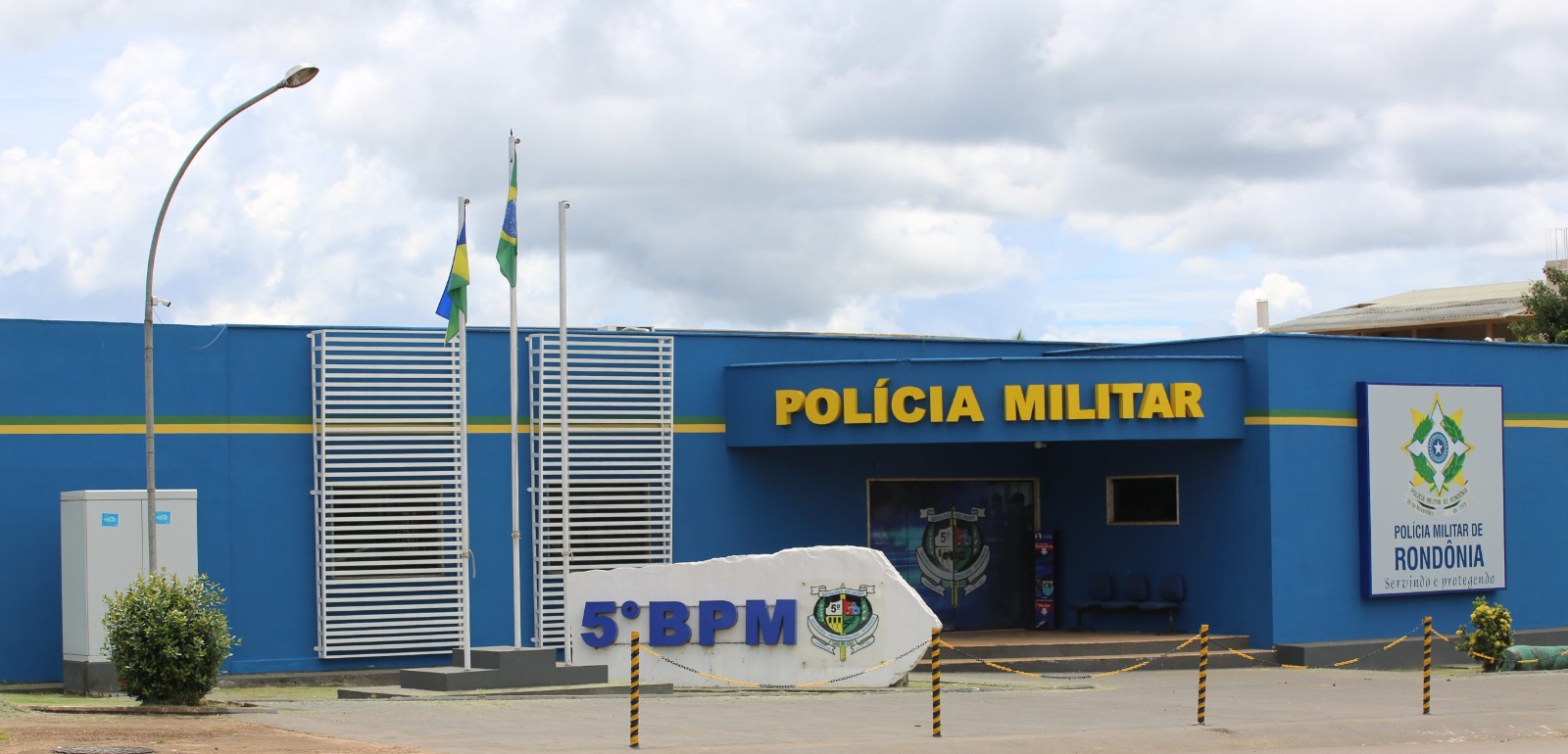 Jovem de 29 anos é baleada dentro de condomínio em Rondônia