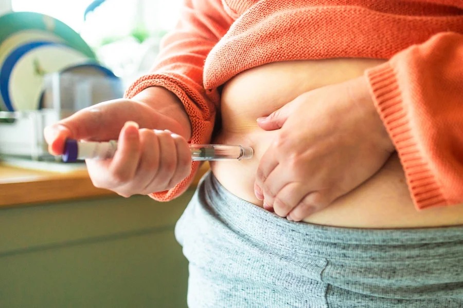 Estudo: parar uso de canetas emagrecedoras engorda 4 vezes mais rápido