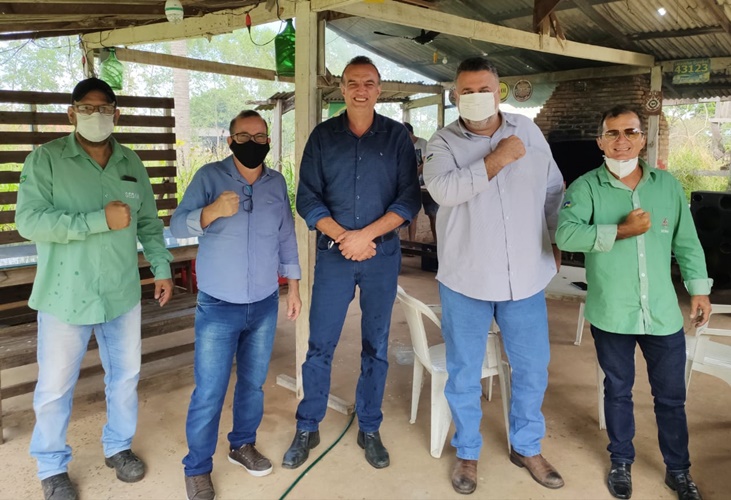 Prefeito de Alvorada, Vanderlei Tecchio volta a se reunir com autoridades em busca de melhorias no fornecimento de água tratada