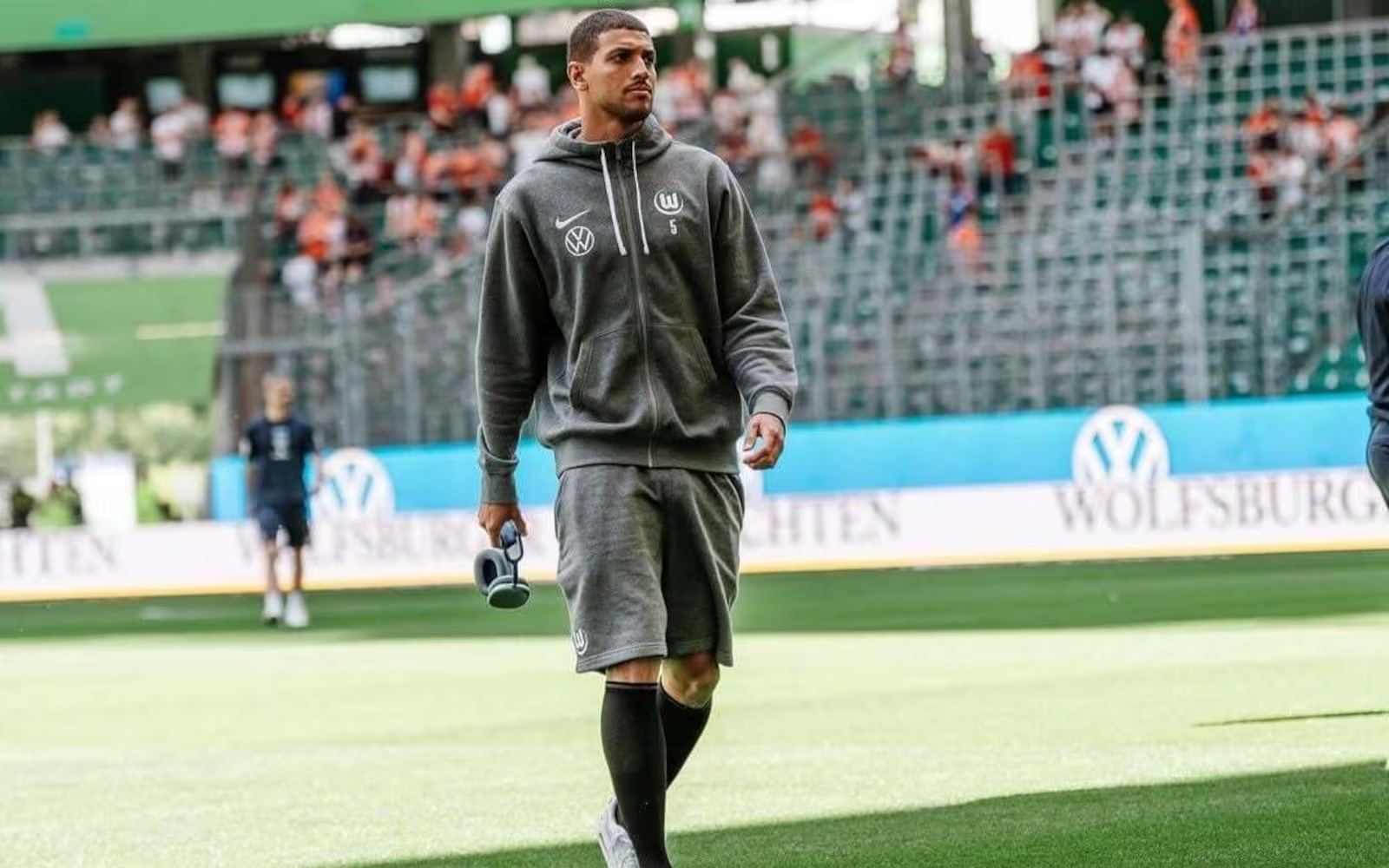 Timão acompanha volante brasileiro atuando na Alemanha