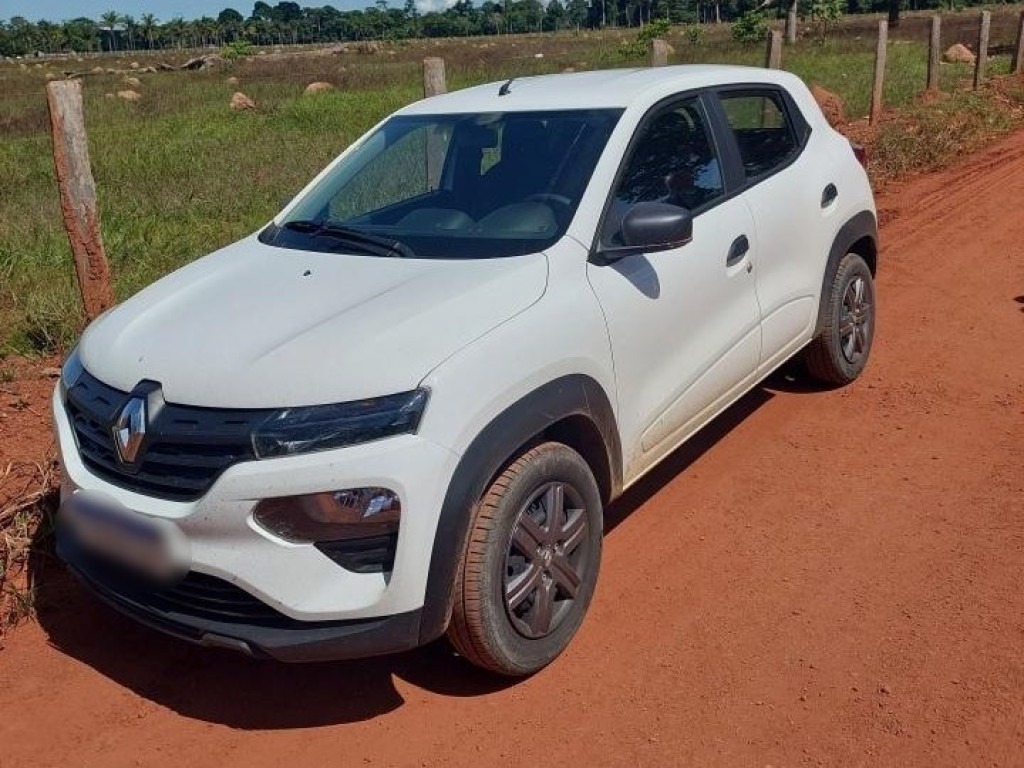 PM encontra veículo abandonado em zona rural