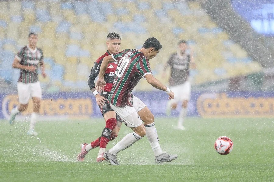Flamengo continua na briga pelo Carioca após rodada