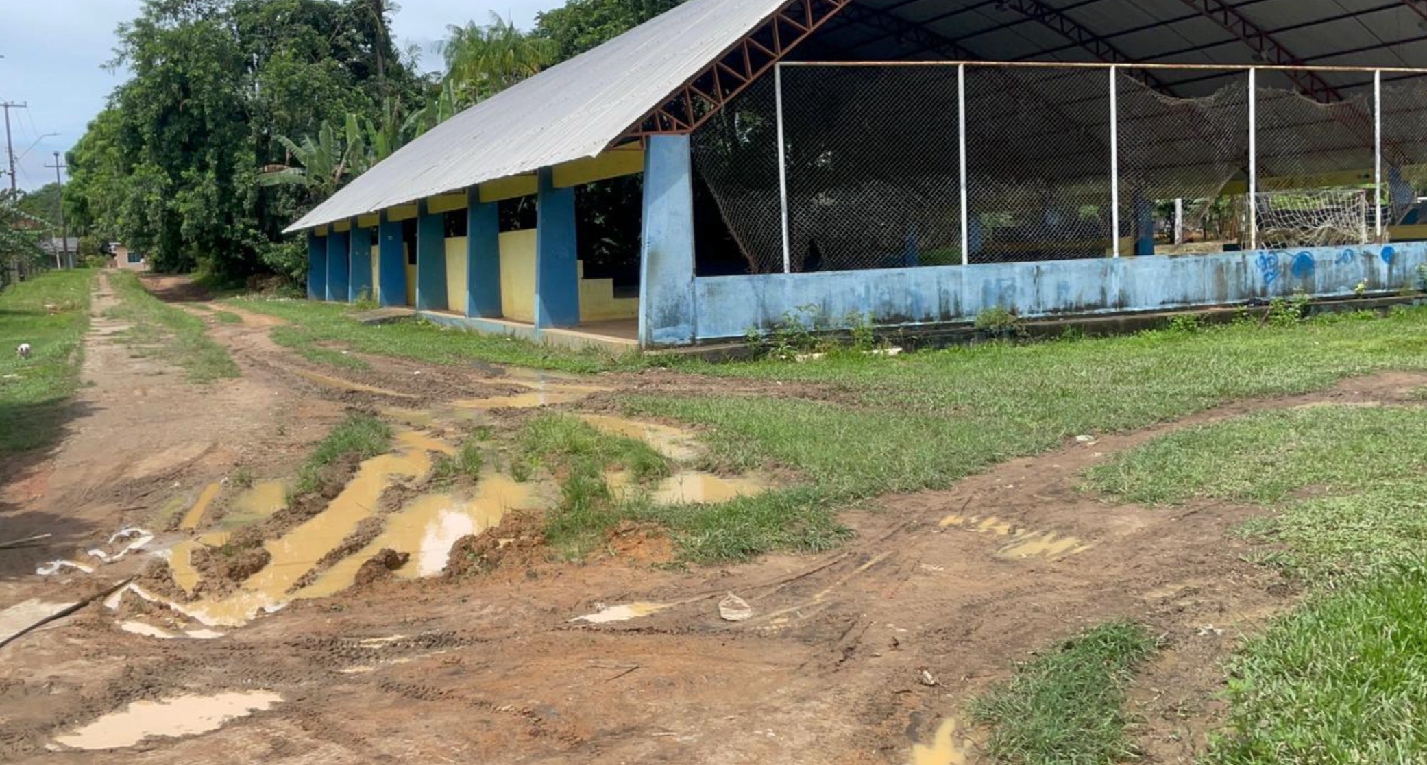 Deputado indica reforma em escola