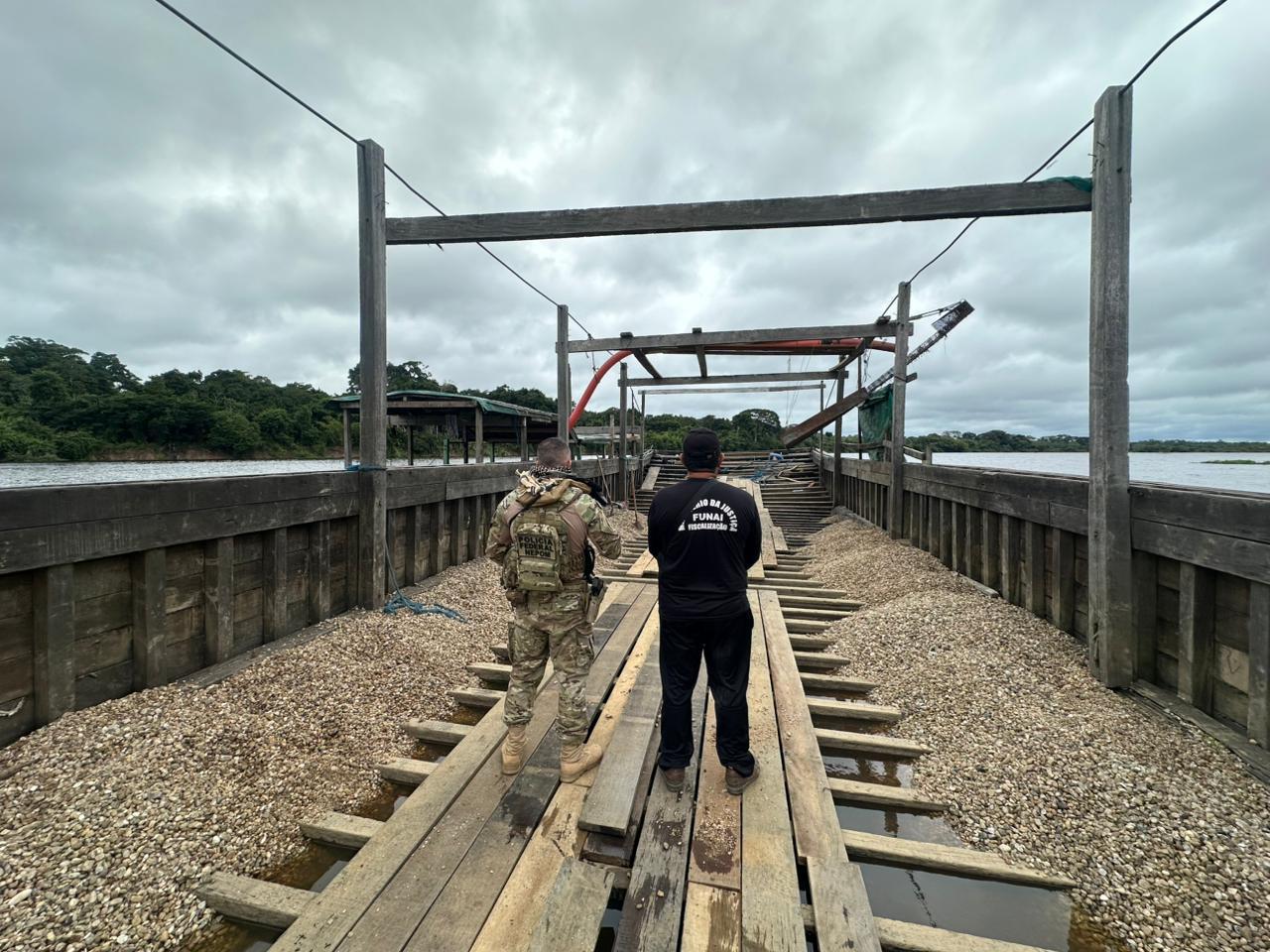 Forças federais atuam contra garimpo no Guaporé