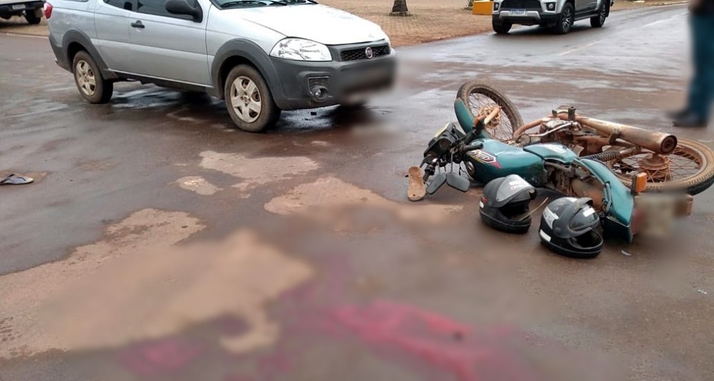 Frei se envolve em acidente no centro de Espigão do Oeste, nesta quinta-feira, 03