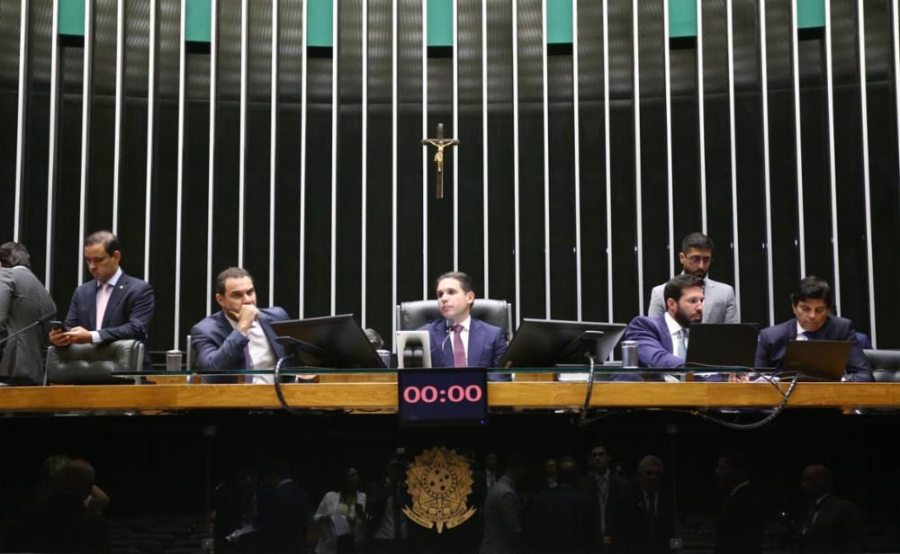 Deputados aprovam medida que institui Gás do Povo