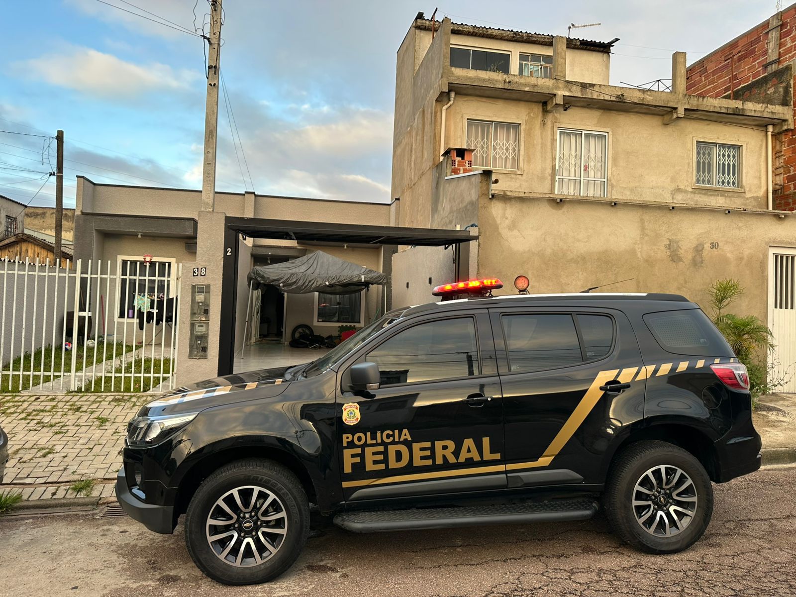 Polícia Federal atua contra tráfico interestadual