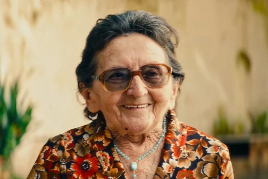 Sônia Maria enfrenta tratamento e comparece ao Oscar