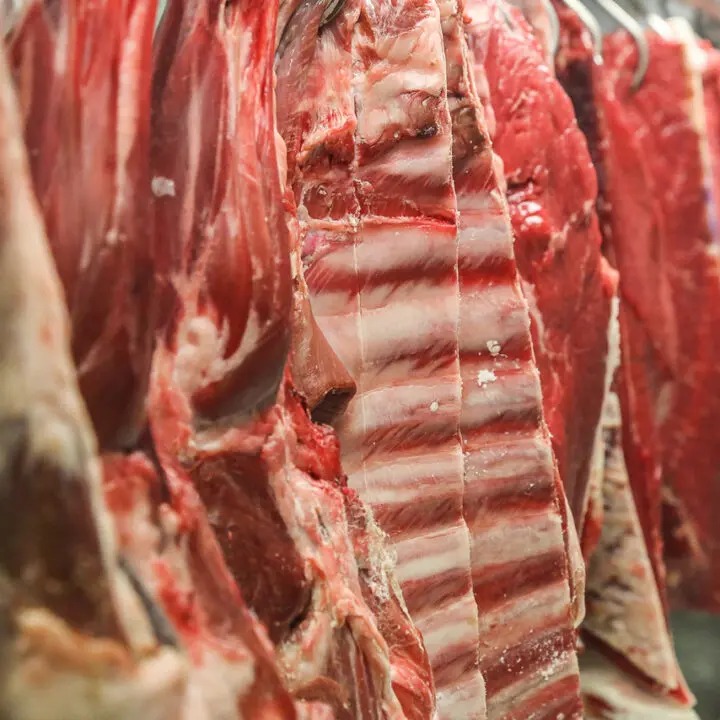 Medida do governo visa evitar colapso no setor de carne