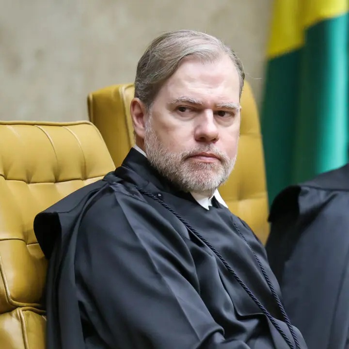 Oposição se manifesta após solicitação da PF no caso Master