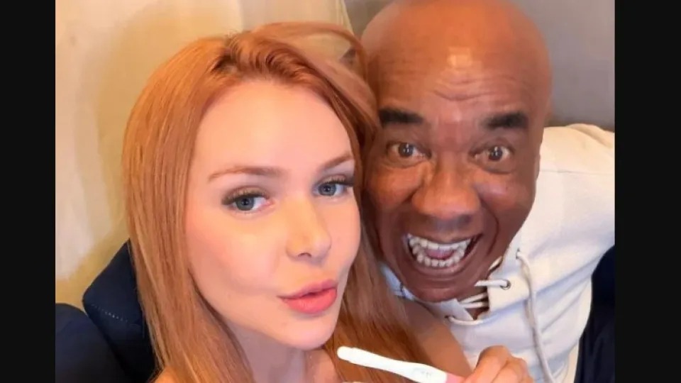 Racismo atinge influencer após anúncio de gravidez