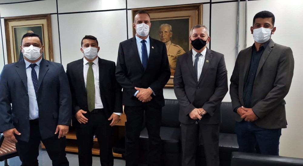 Vanderlei Tecchio viaja para Brasília, em busca de investimentos na infraestrutura de Alvorada do Oeste, RO