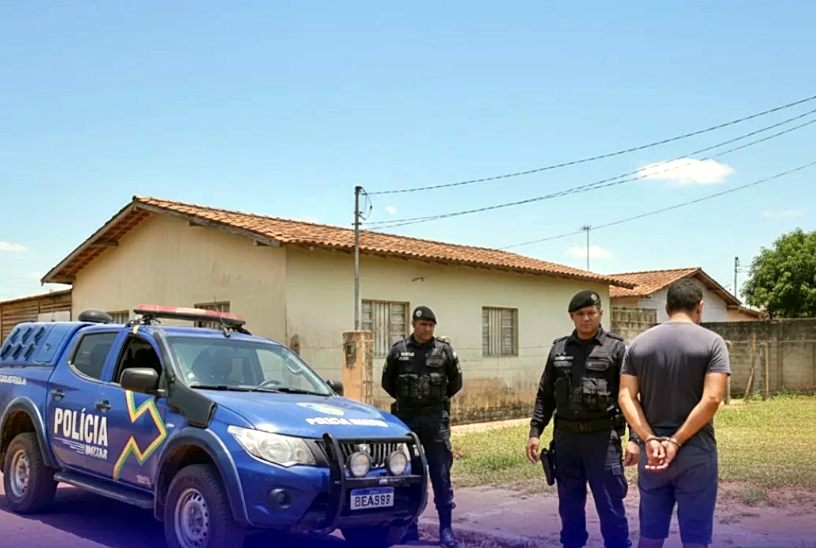 Homem é preso após agredir a mãe e ameaçar padrasto no bairro Arco Íris, em Cacoal