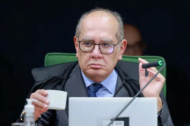 Servidor é retirado de chefia após suspeita de consulta