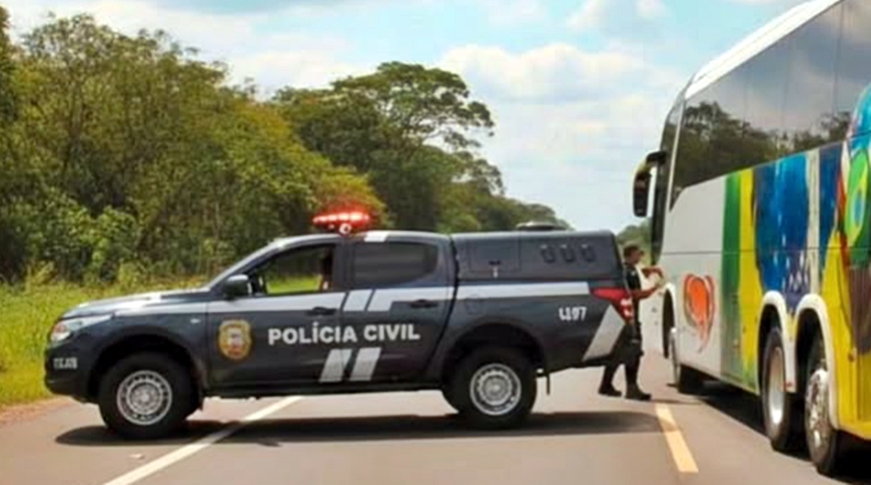 Polícia Civil captura foragido por tráfico de drogas durante abordagem a ônibus em Espigão do Oeste