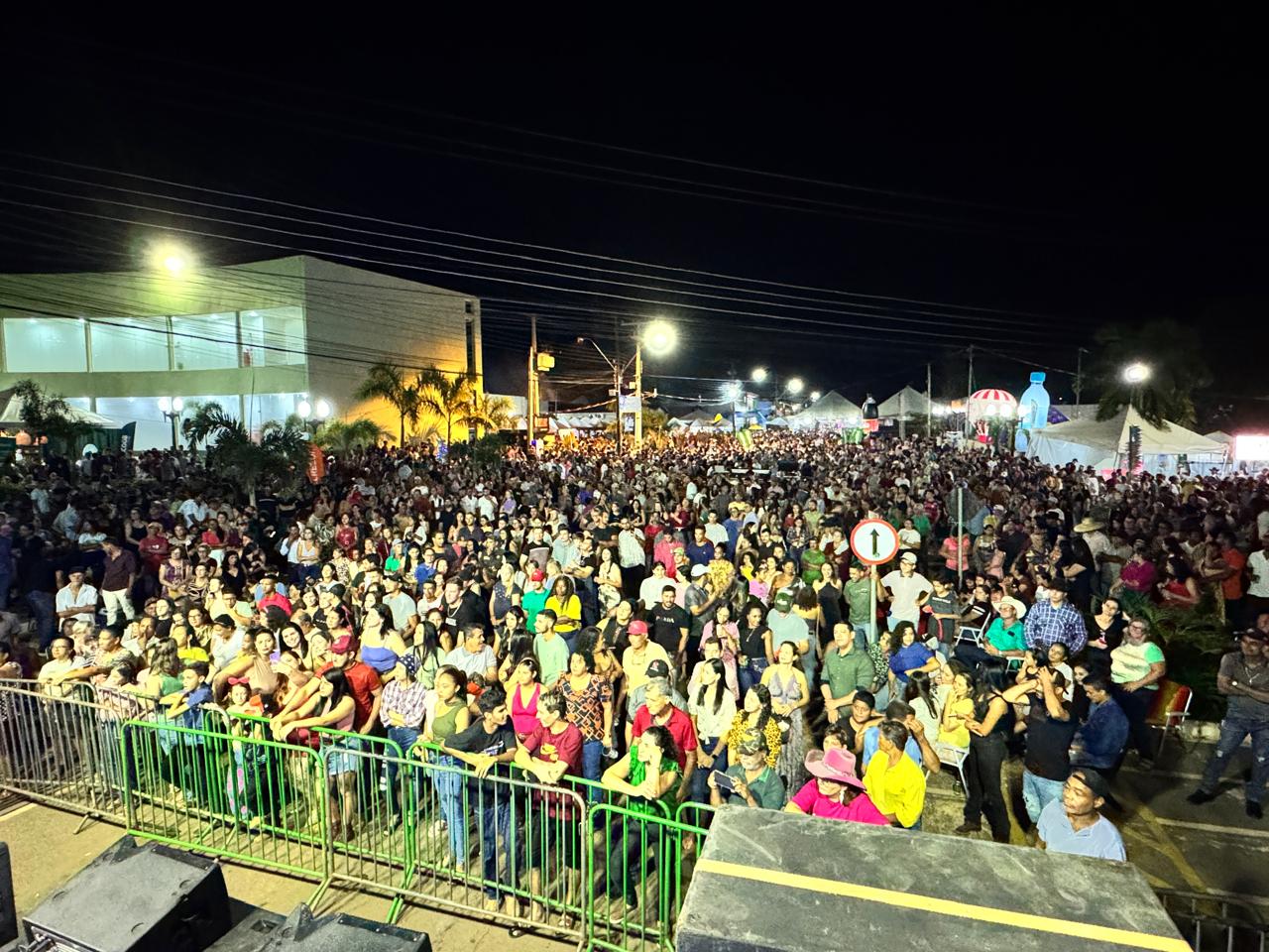 Espigão do Oeste realiza 4ª Feira Cultural Café com Milho