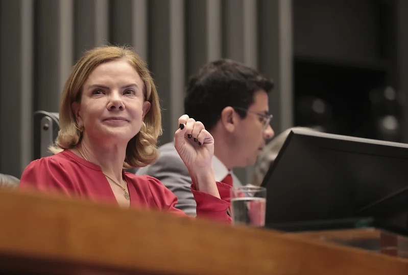 Gleisi será agraciada com reconhecimento por influência política