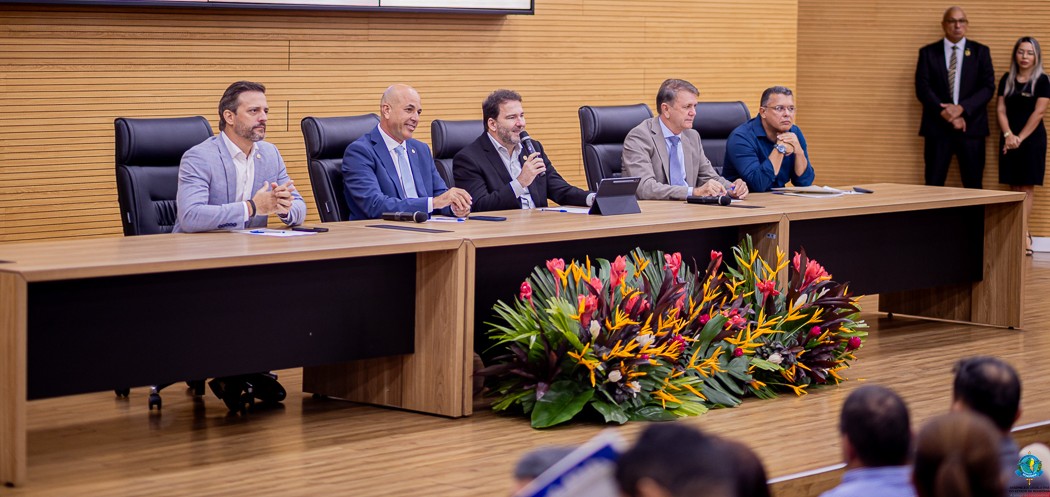 Parlamentares tratam do FITHA como representantes municipais