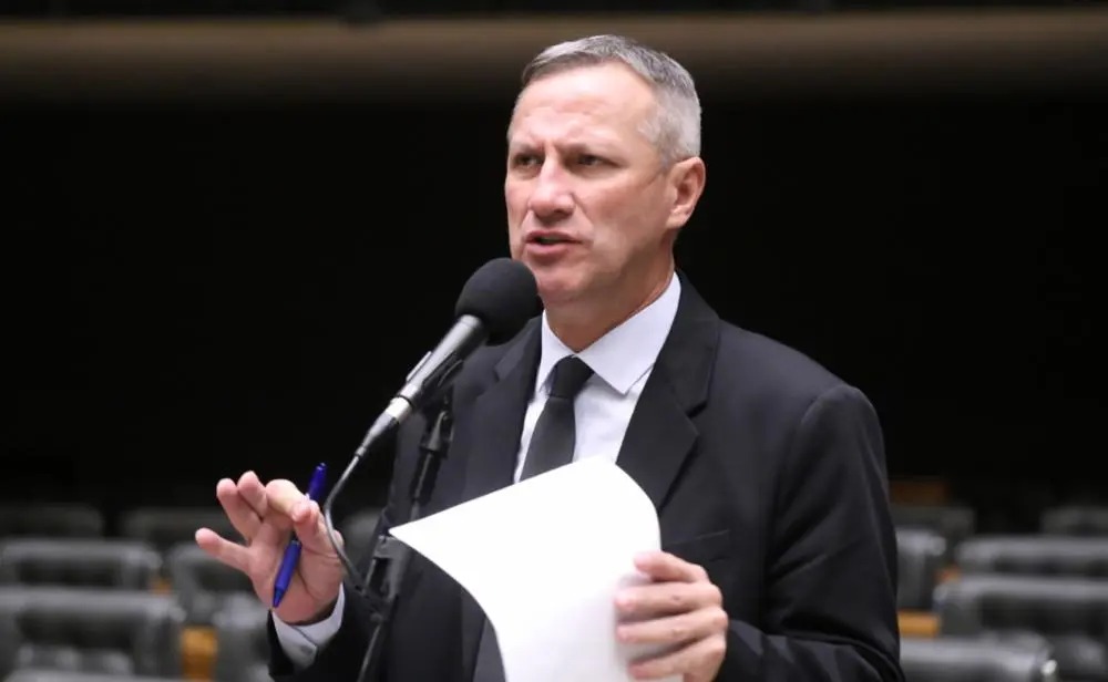 Pedido de prisão de Lulinha é encaminhado à PGR