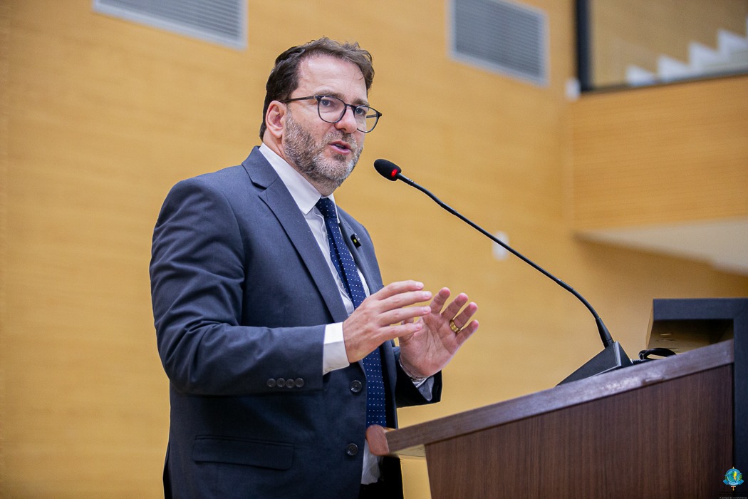 Fake News: Alex Redano não responde a processos na Justiça