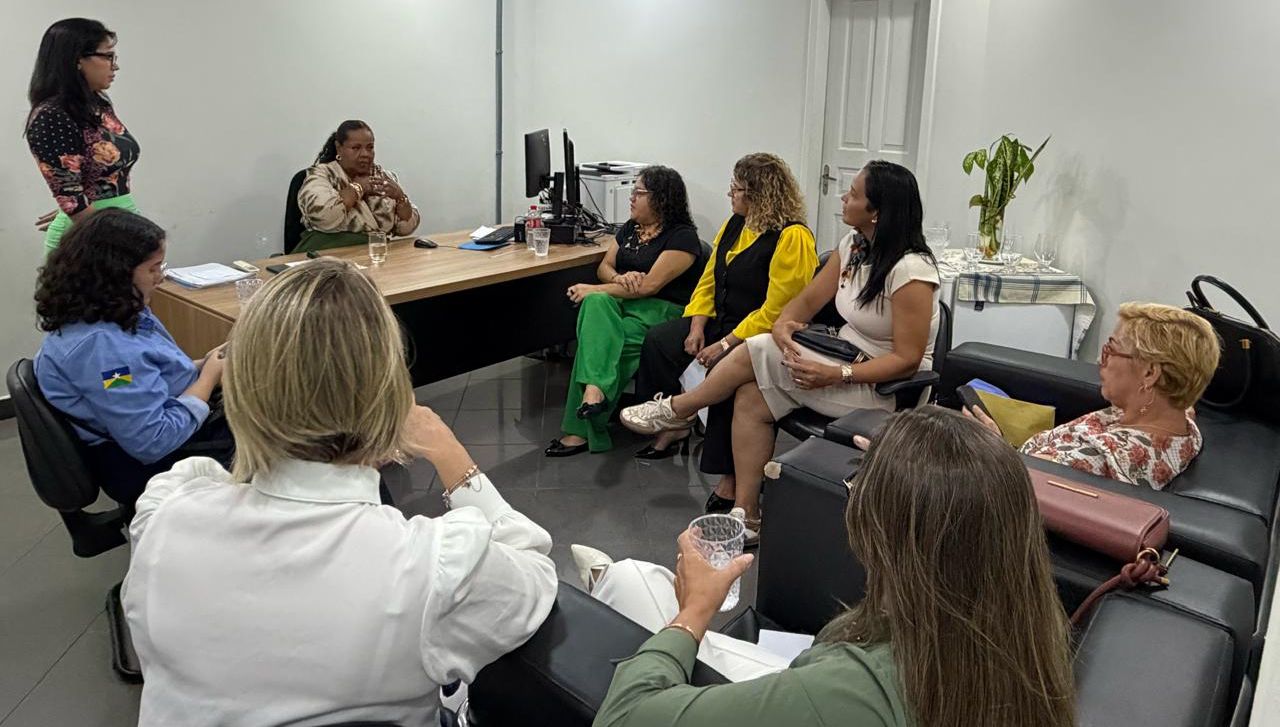 Lideranças de Cacoal discutem planejamento acadêmico de 2026