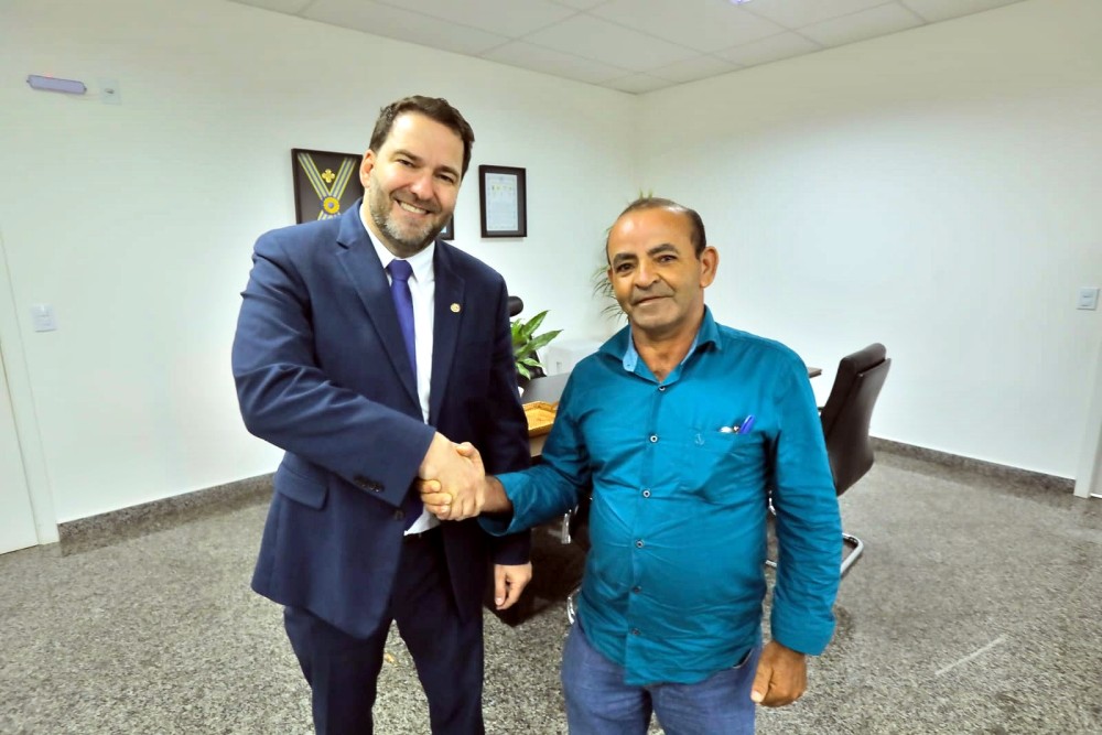 Alex Redano anuncia recursos para iluminação em LED para Vale do Anari