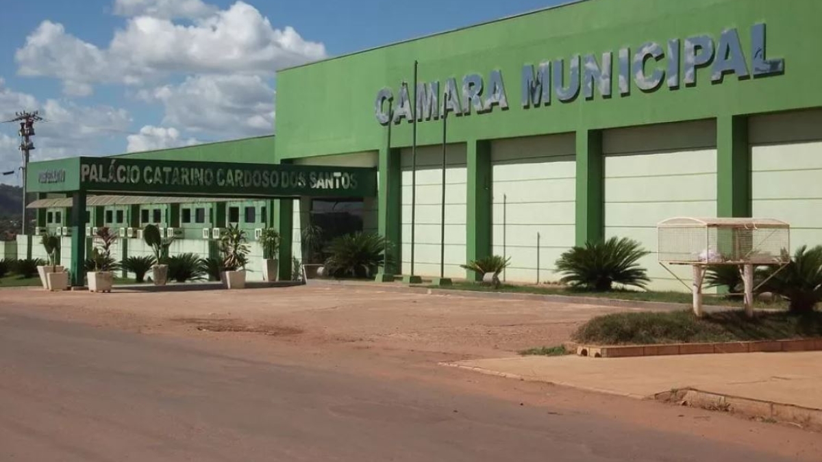 Tensão na Câmara de Cacoal: vereadores reagem a denúncias contra secretário adjunto