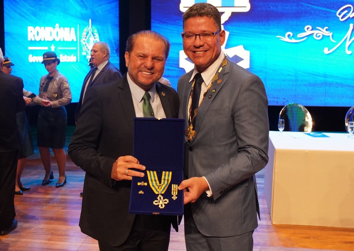 Cirone recebe reconhecimento por contribuir com desenvolvimento de Rondônia