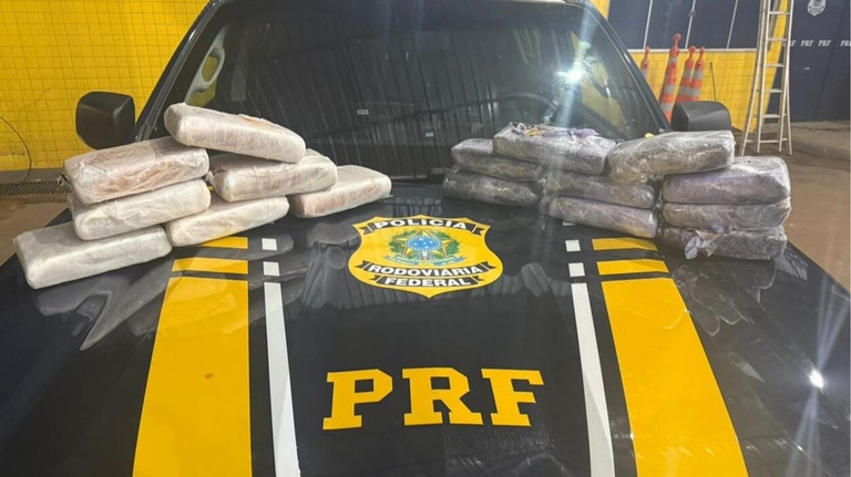 Droga  é encontrada pela PRF dentro de latas de massa