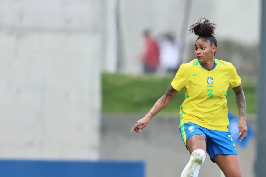 Brasil mede forças com México em amistoso