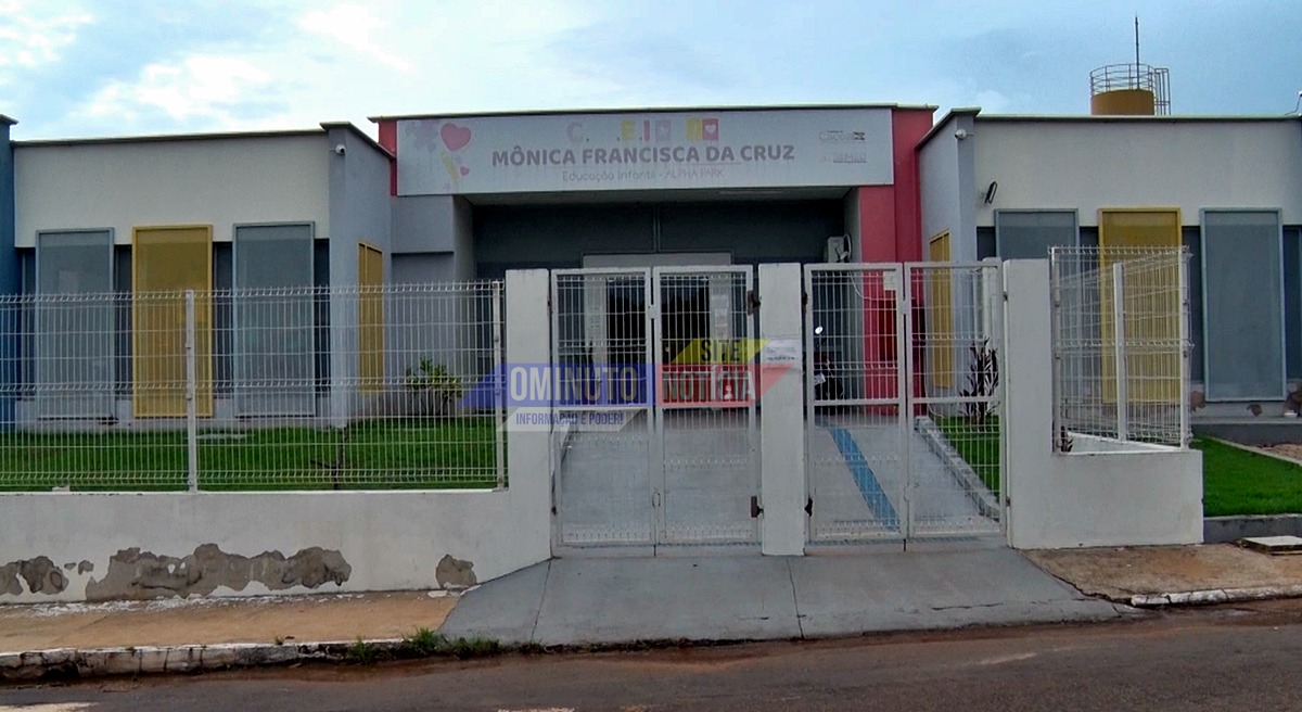 Menina de 5 anos foge de casa para tentar ir à escola, em Cacoal