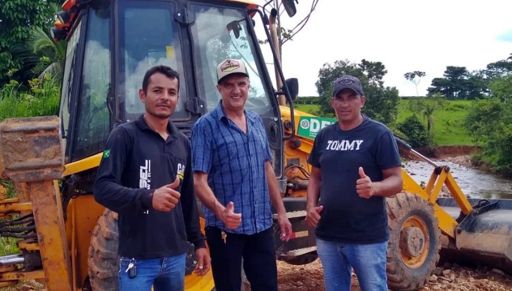 Tubos armcos são implantados na Linha Zero, com parceria da prefeitura de Alvorada com Governo de RO