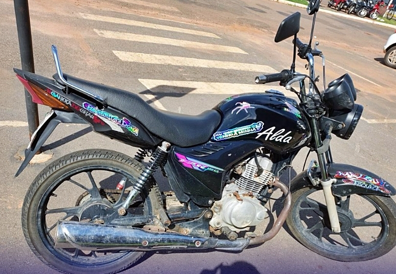 PM recupera motocicleta com registro de roubo em Cacoal
