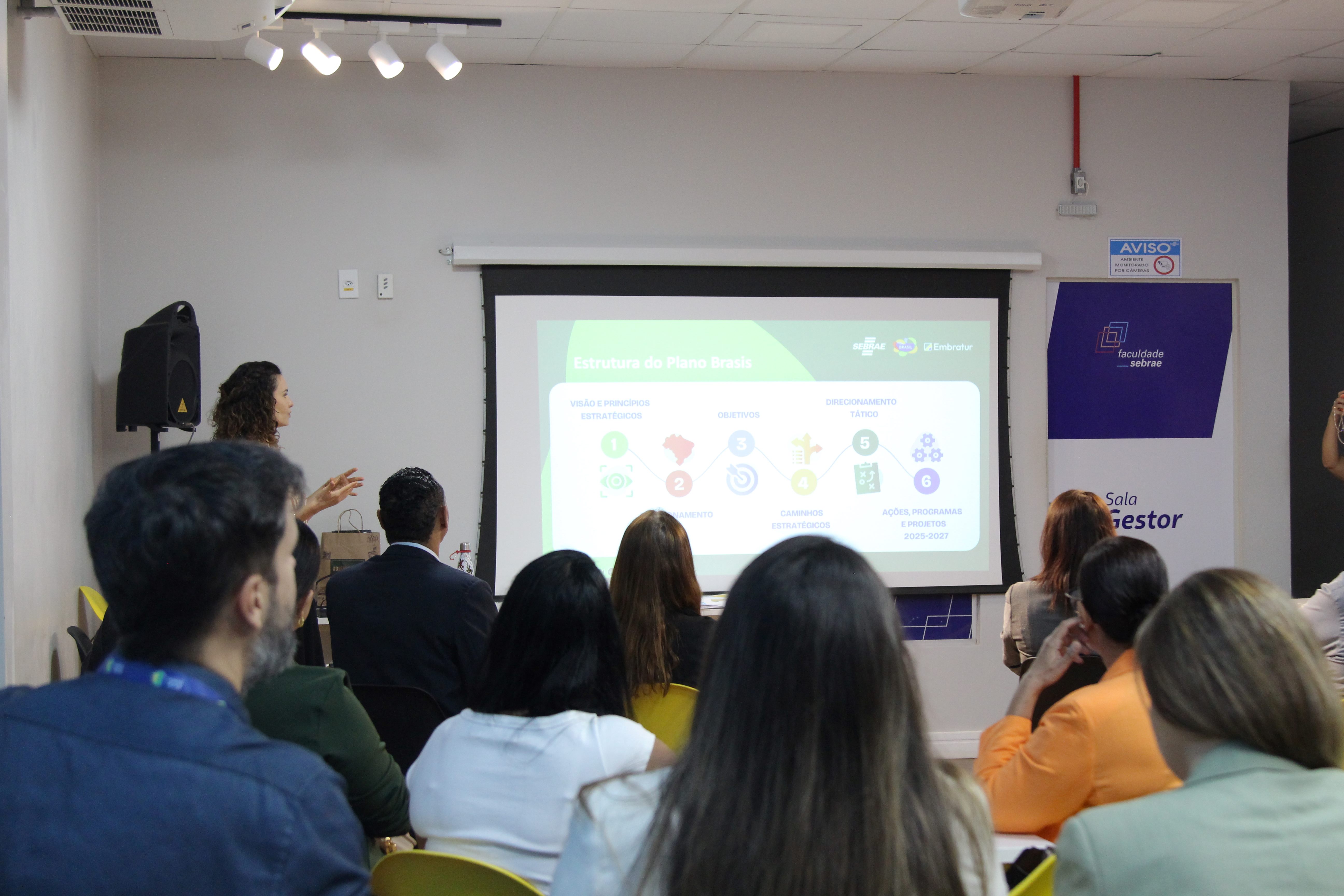 Rondônia discute turismo internacional em oficina