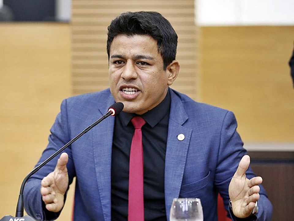 Pesquisa aponta Adailton Fúria na liderança das intenções de voto para o governo de Rondônia em 2026