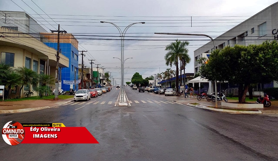 Estrutura pronta para inauguração das obras na avenida Florianópolis, em Jaru, nesta sexta-feira, 04